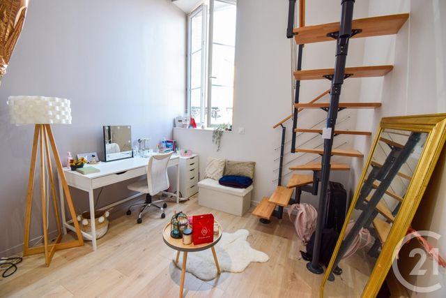 Appartement F4 à vendre - 4 pièces - 131 m2 - Belleville - 69 - RHONE-ALPES
