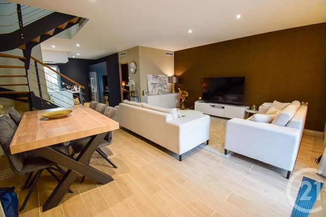 Appartement F4 à vendre - 4 pièces - 131 m2 - Belleville - 69 - RHONE-ALPES