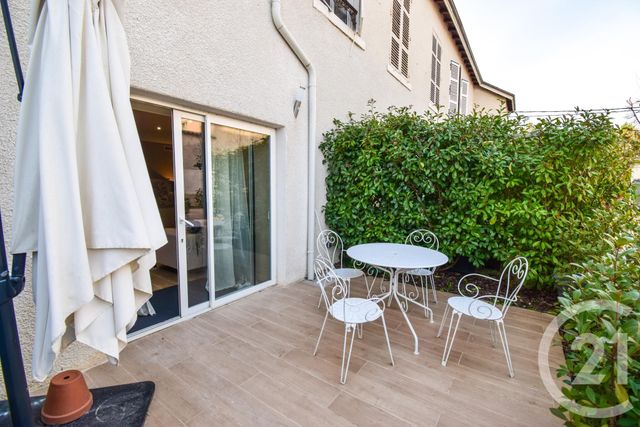 Appartement F4 à vendre - 4 pièces - 131 m2 - Belleville - 69 - RHONE-ALPES