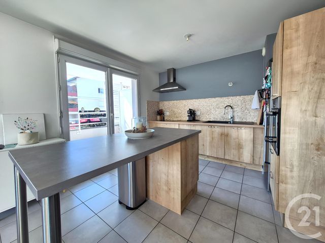 Appartement T3 &agrave; vendre - 3 pi&egrave;ces - 65,50 m2 - Jassans Riottier - 01 - RHONE-ALPES