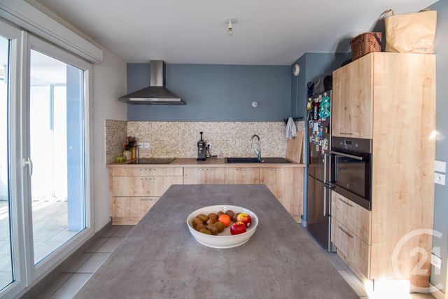 Appartement T3 &agrave; vendre - 3 pi&egrave;ces - 65,50 m2 - Jassans Riottier - 01 - RHONE-ALPES