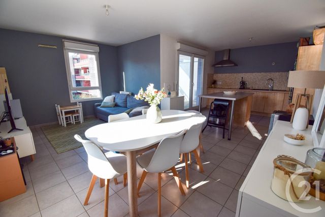 Appartement T3 &agrave; vendre - 3 pi&egrave;ces - 65,50 m2 - Jassans Riottier - 01 - RHONE-ALPES