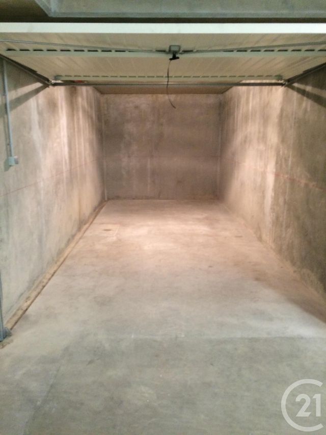 Parking &agrave; louer - 30 m2 - Villefranche Sur Saone - 69 - RHONE-ALPES