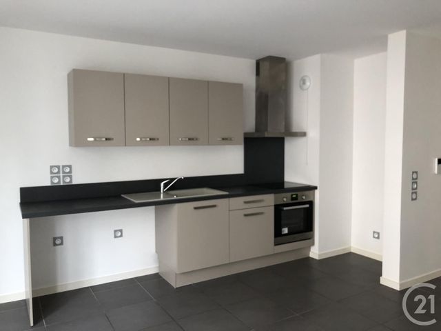 Appartement F3 &agrave; louer - 3 pi&egrave;ces - 54,70 m2 - Villefranche Sur Saone - 69 - RHONE-ALPES