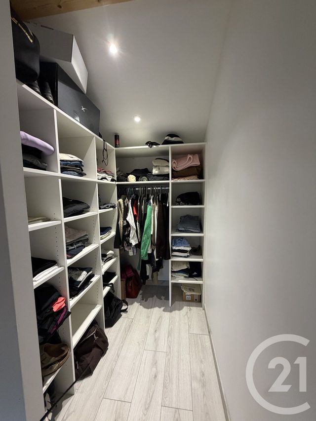 Appartement F2 &agrave; louer - 2 pi&egrave;ces - 60,58 m2 - Savigneux - 01 - RHONE-ALPES