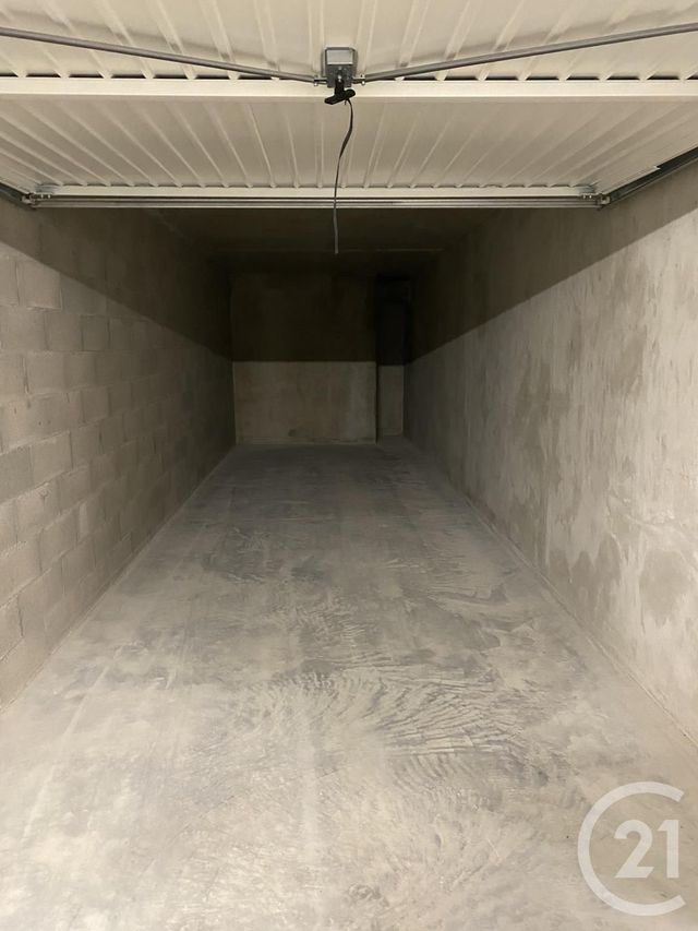 parking - VILLEFRANCHE SUR SAONE - 69