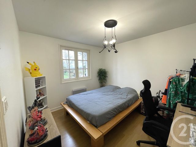 Appartement F3 &agrave; louer - 3 pi&egrave;ces - 60,30 m2 - Chaleins - 01 - RHONE-ALPES