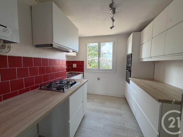 Appartement T3 &agrave; louer - 4 pi&egrave;ces - 63,63 m2 - Villefranche Sur Saone - 69 - RHONE-ALPES