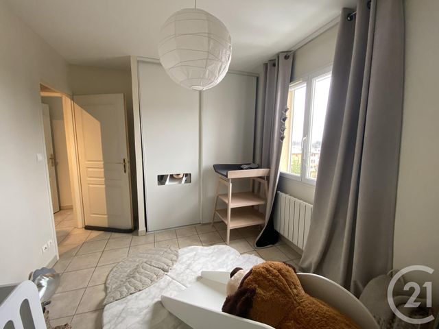 Appartement F3 &agrave; louer - 3 pi&egrave;ces - 75 m2 - Fareins - 01 - RHONE-ALPES