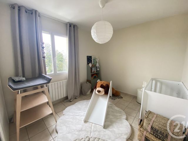 Appartement F3 &agrave; louer - 3 pi&egrave;ces - 75 m2 - Fareins - 01 - RHONE-ALPES