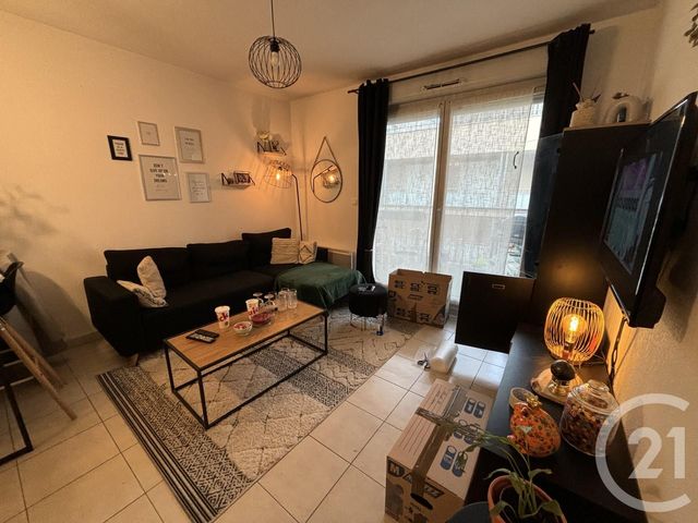 Appartement T2 &agrave; louer - 2 pi&egrave;ces - 36 m2 - Villefranche Sur Saone - 69 - RHONE-ALPES