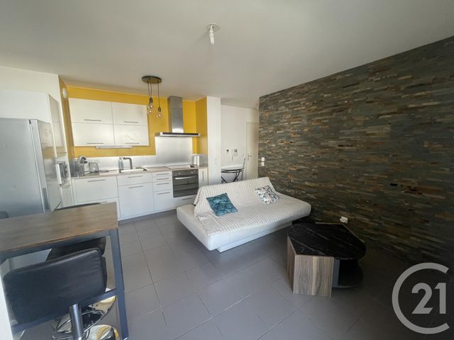 Appartement T2 &agrave; louer - 2 pi&egrave;ces - 42,30 m2 - Jassans Riottier - 01 - RHONE-ALPES