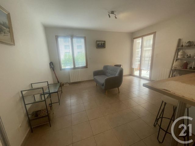 Appartement F2 &agrave; louer - 2 pi&egrave;ces - 41 m2 - Villefranche Sur Saone - 69 - RHONE-ALPES