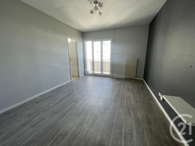 Appartement F4 &agrave; louer - 4 pi&egrave;ces - 78,40 m2 - Villefranche Sur Saone - 69 - RHONE-ALPES