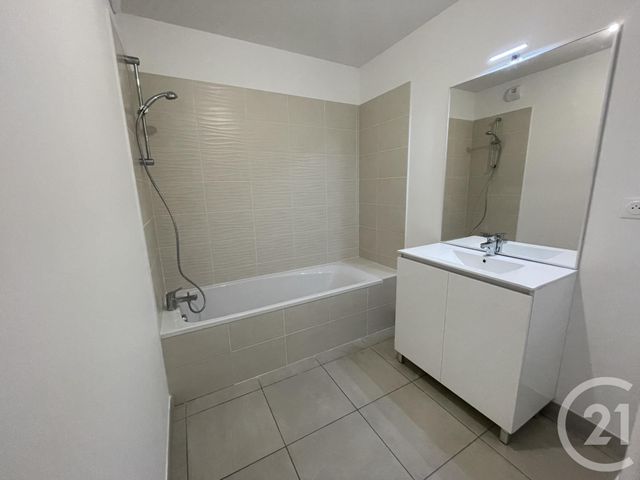 Appartement F3 &agrave; louer - 3 pi&egrave;ces - 61,10 m2 - Villefranche Sur Saone - 69 - RHONE-ALPES