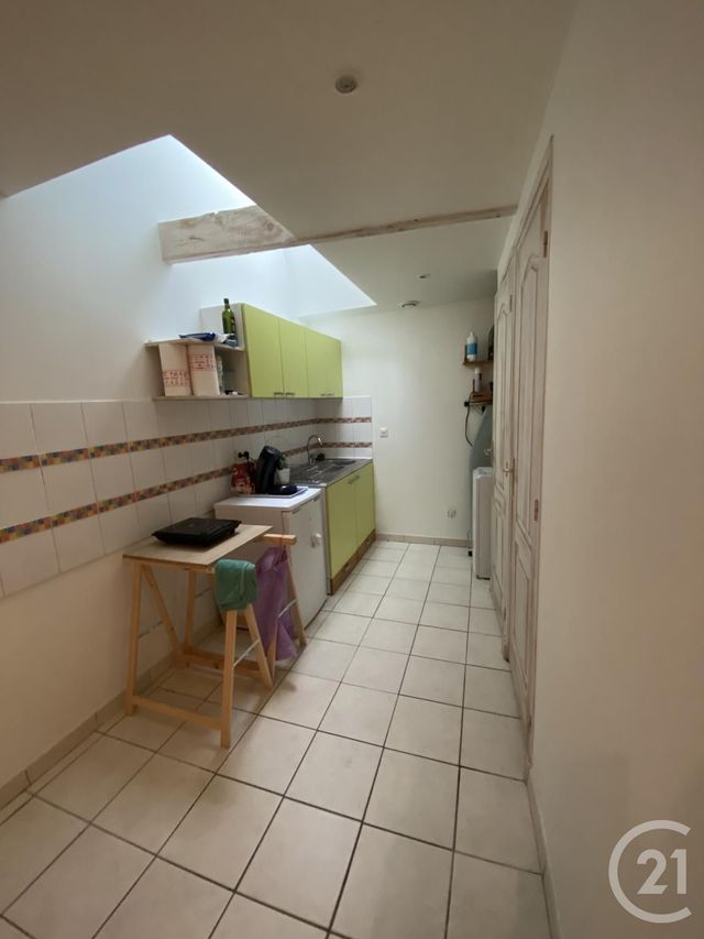 Appartement Studio &agrave; louer - 1 pi&egrave;ce - 26,80 m2 - Fareins - 01 - RHONE-ALPES
