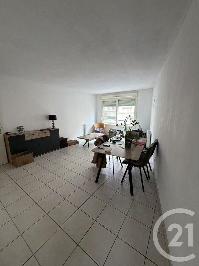 Appartement F3 &agrave; louer - 3 pi&egrave;ces - 62,23 m2 - Villefranche Sur Saone - 69 - RHONE-ALPES