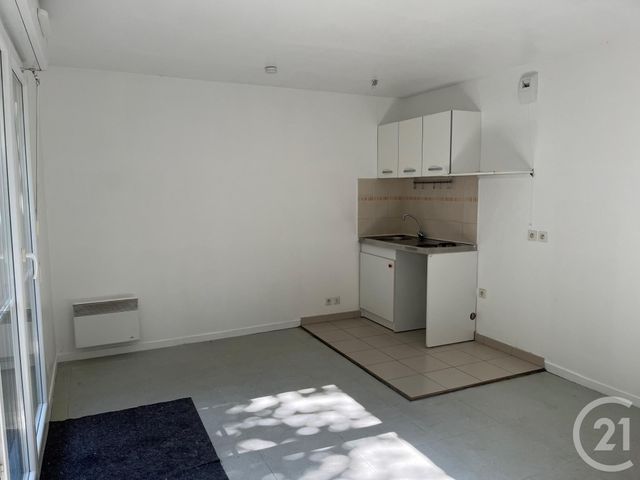Appartement Studio à vendre - 1 pièce - 28,27 m2 - Combs La Ville - 77 - ILE-DE-FRANCE