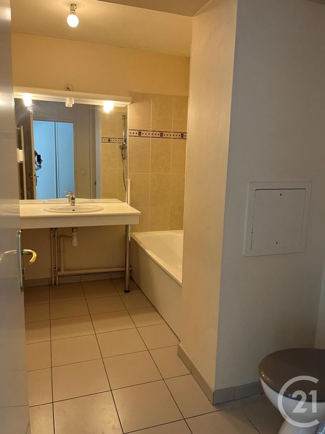 Appartement Studio à vendre - 1 pièce - 28,27 m2 - Combs La Ville - 77 - ILE-DE-FRANCE