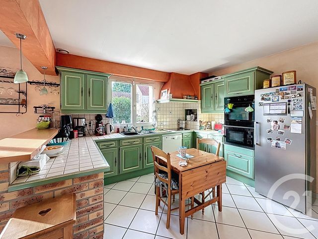 Maison à vendre - 7 pièces - 145,69 m2 - Savigny Le Temple - 77 - ILE-DE-FRANCE