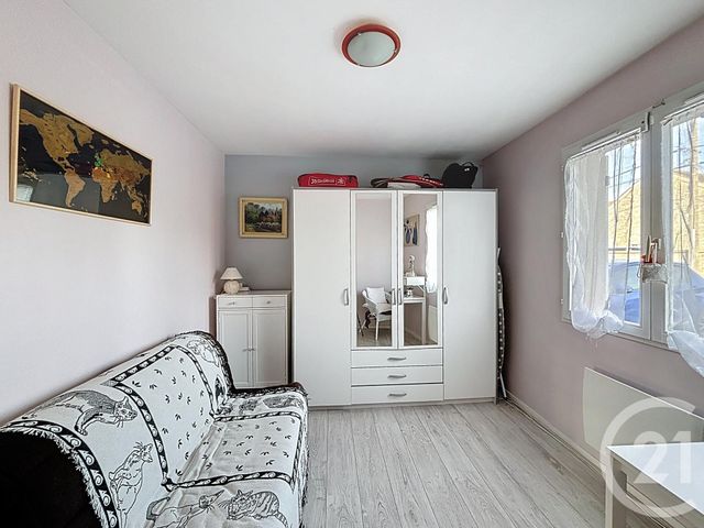 Maison à vendre - 7 pièces - 145,69 m2 - Savigny Le Temple - 77 - ILE-DE-FRANCE