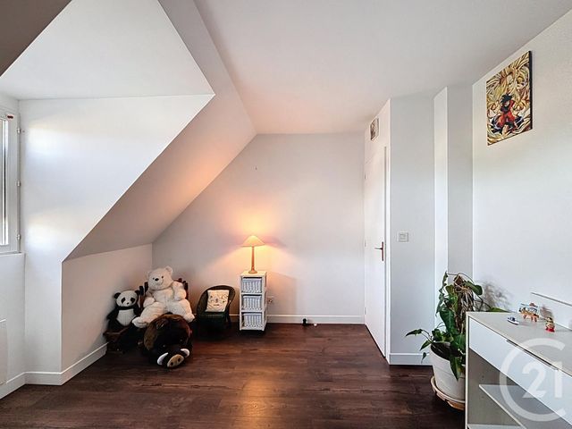 Maison à vendre - 7 pièces - 145,69 m2 - Savigny Le Temple - 77 - ILE-DE-FRANCE