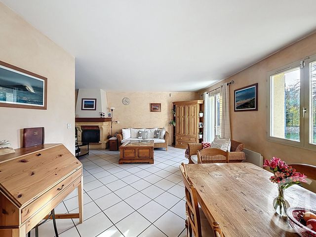 Maison à vendre - 7 pièces - 145,69 m2 - Savigny Le Temple - 77 - ILE-DE-FRANCE