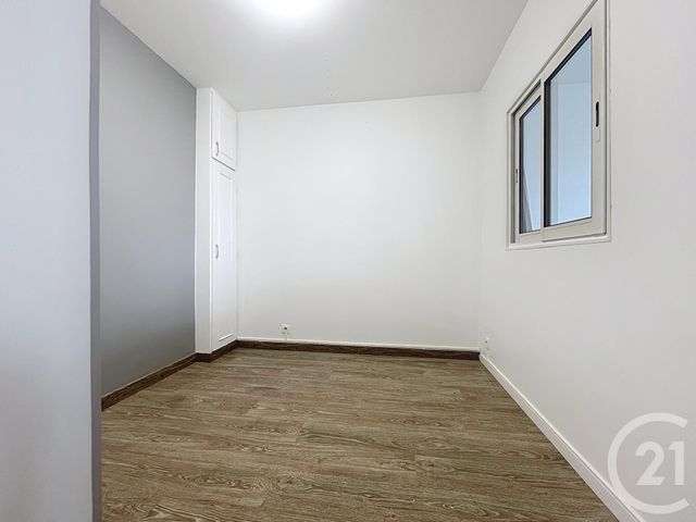 Appartement Studio &agrave; vendre - 1 pi&egrave;ce - 30,42 m2 - Combs La Ville - 77 - ILE-DE-FRANCE