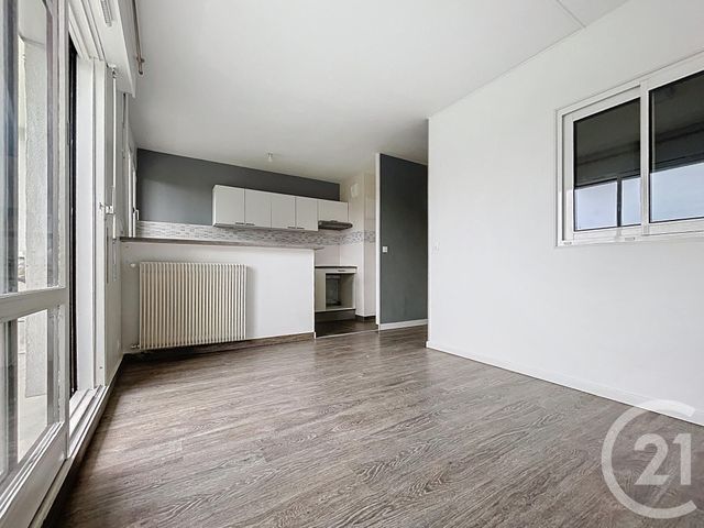 Appartement Studio &agrave; vendre - 1 pi&egrave;ce - 30,42 m2 - Combs La Ville - 77 - ILE-DE-FRANCE