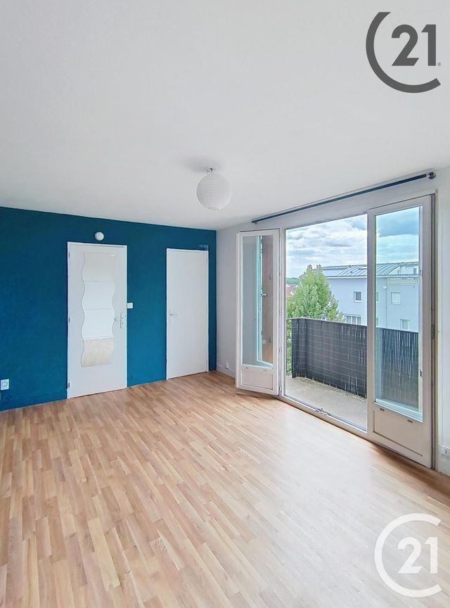 Appartement Studio &agrave; vendre - 1 pi&egrave;ce - 26,70 m2 - Combs La Ville - 77 - ILE-DE-FRANCE