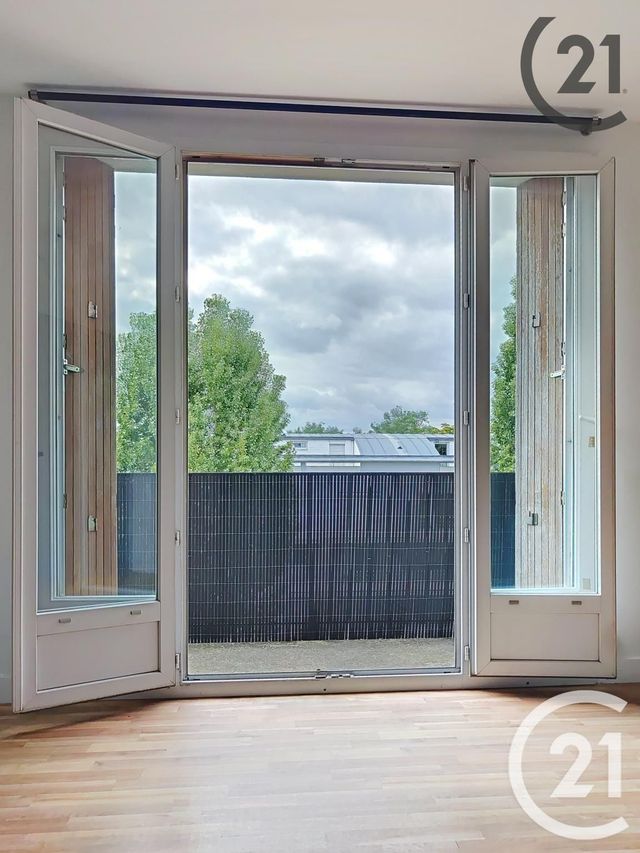 Appartement Studio &agrave; vendre - 1 pi&egrave;ce - 26,70 m2 - Combs La Ville - 77 - ILE-DE-FRANCE