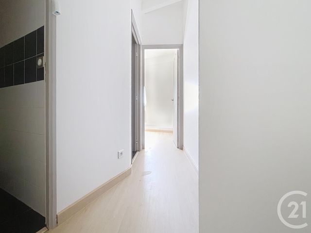 Appartement F3 à vendre - 3 pièces - 55 m2 - Pontault Combault - 77 - ILE-DE-FRANCE