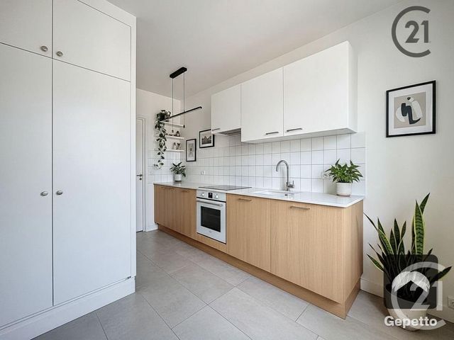 Appartement F5 à vendre - 5 pièces - 85,83 m2 - Combs La Ville - 77 - ILE-DE-FRANCE