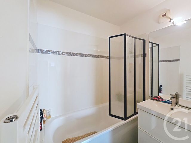 Appartement F3 à vendre - 3 pièces - 71,30 m2 - Moissy Cramayel - 77 - ILE-DE-FRANCE