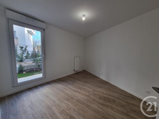 Appartement F3 &agrave; louer - 3 pi&egrave;ces - 62,32 m2 - Savigny Le Temple - 77 - ILE-DE-FRANCE