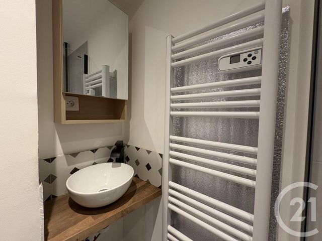 Appartement F1 &agrave; louer - 1 pi&egrave;ce - 24 m2 - Melun - 77 - ILE-DE-FRANCE