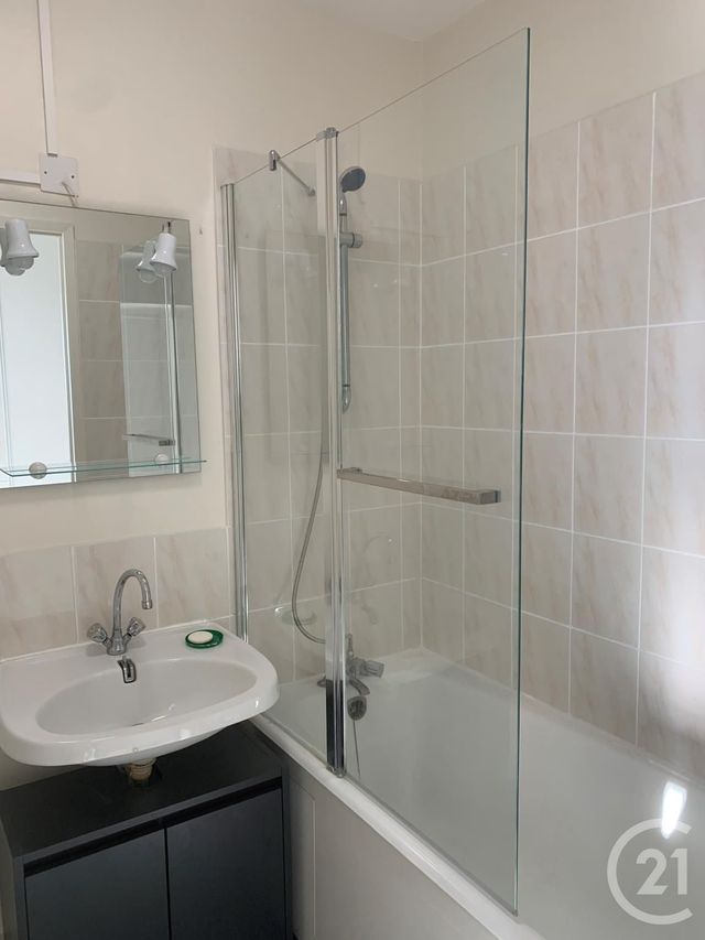 Appartement F1 &agrave; louer - 1 pi&egrave;ce - 32,56 m2 - Combs La Ville - 77 - ILE-DE-FRANCE