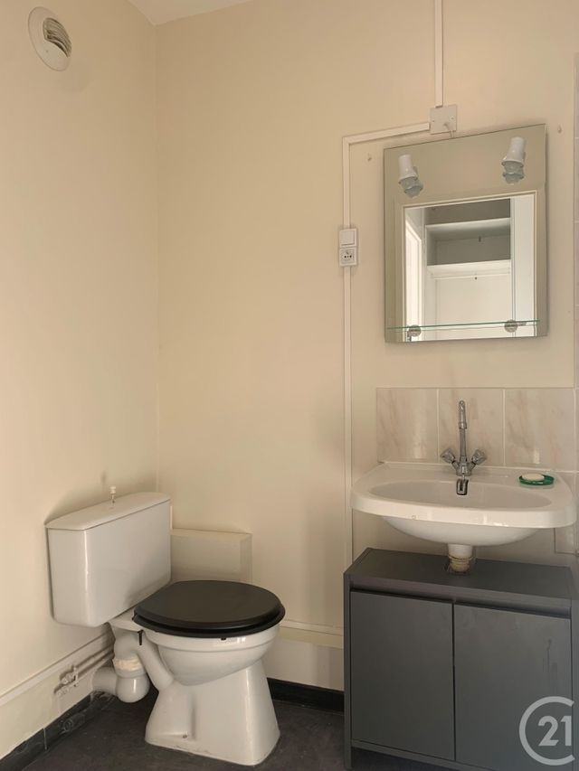 Appartement F1 &agrave; louer - 1 pi&egrave;ce - 32,56 m2 - Combs La Ville - 77 - ILE-DE-FRANCE