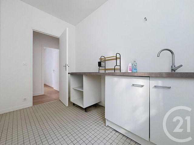 Appartement T3 &agrave; louer - 3 pi&egrave;ces - 51,64 m2 - Melun - 77 - ILE-DE-FRANCE