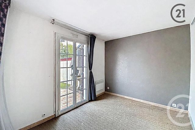 Maison &agrave; vendre - 6 pi&egrave;ces - 117 m2 - Savigny Le Temple - 77 - ILE-DE-FRANCE