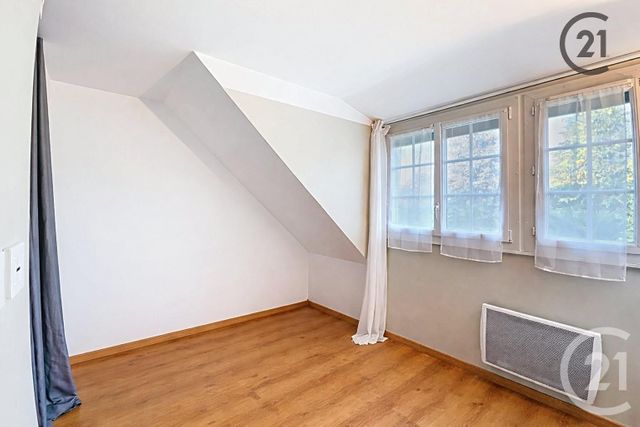 Maison &agrave; vendre - 6 pi&egrave;ces - 117 m2 - Savigny Le Temple - 77 - ILE-DE-FRANCE