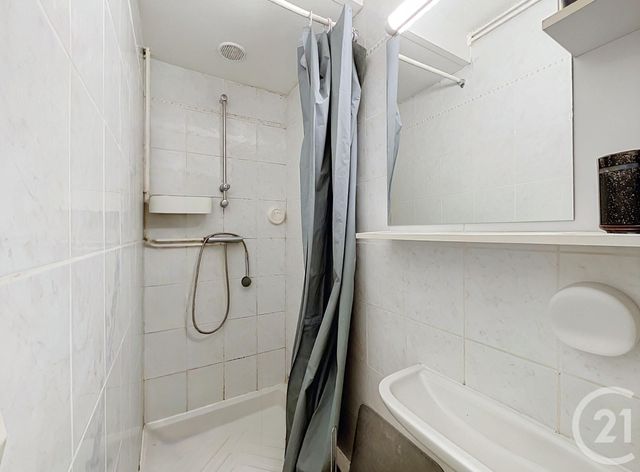 Appartement &agrave; vendre - 2 pi&egrave;ces - 30 m2 - Lieusaint - 77 - ILE-DE-FRANCE