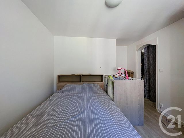 Appartement &agrave; vendre - 2 pi&egrave;ces - 30 m2 - Lieusaint - 77 - ILE-DE-FRANCE
