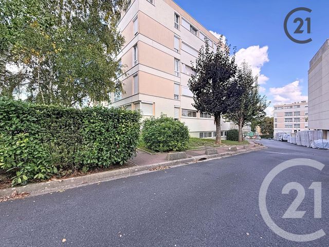 Appartement F5 &agrave; vendre - 5 pi&egrave;ces - 85,83 m2 - Combs La Ville - 77 - ILE-DE-FRANCE