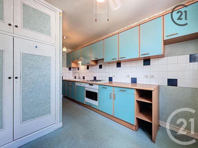 Appartement F5 &agrave; vendre - 5 pi&egrave;ces - 85,83 m2 - Combs La Ville - 77 - ILE-DE-FRANCE