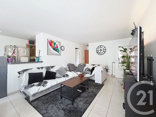 Appartement F5 &agrave; vendre - 5 pi&egrave;ces - 96,57 m2 - Nandy - 77 - ILE-DE-FRANCE