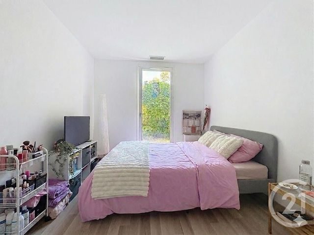 Appartement F5 &agrave; vendre - 5 pi&egrave;ces - 96,57 m2 - Nandy - 77 - ILE-DE-FRANCE