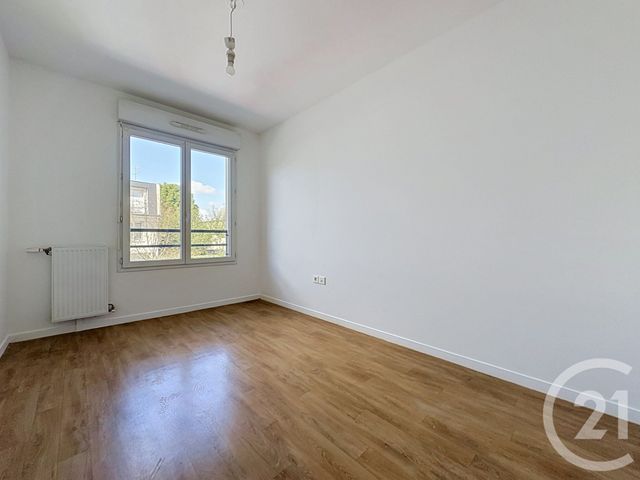 Appartement T3 &agrave; louer - 3 pi&egrave;ces - 61,35 m2 - Dammarie Les Lys - 77 - ILE-DE-FRANCE