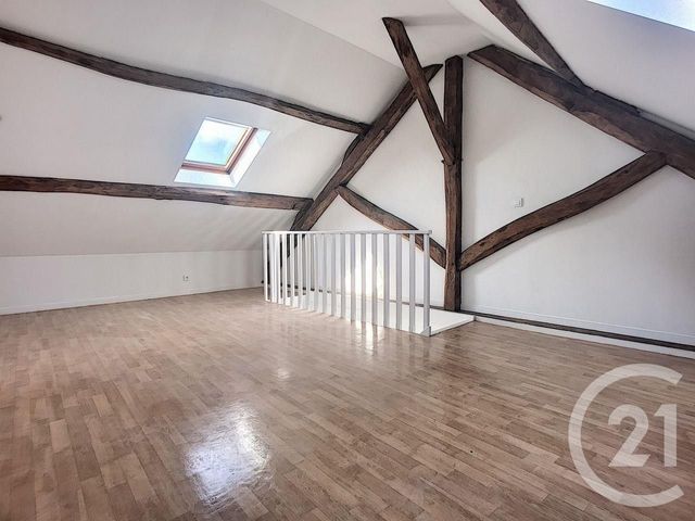 Appartement T3 &agrave; louer - 3 pi&egrave;ces - 47,17 m2 - Machault - 77 - ILE-DE-FRANCE