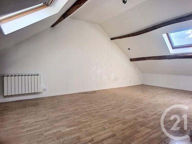 Appartement T3 &agrave; louer - 3 pi&egrave;ces - 47,17 m2 - Machault - 77 - ILE-DE-FRANCE